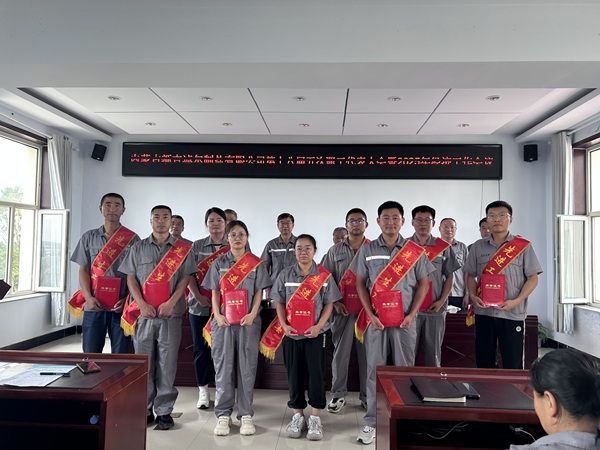 15cbd44245a5747ff9b49e0eceb90cf7.jpg